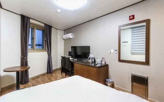 جانجنيونج Hyundai Motel المظهر الخارجي الصورة